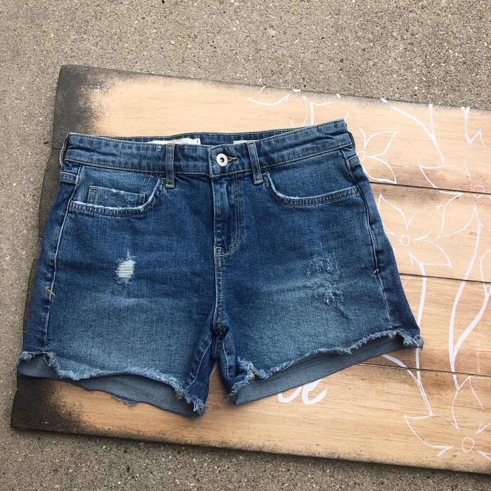 Pilcro Distressed Slim Boyfriend Jean Shorts Size 26